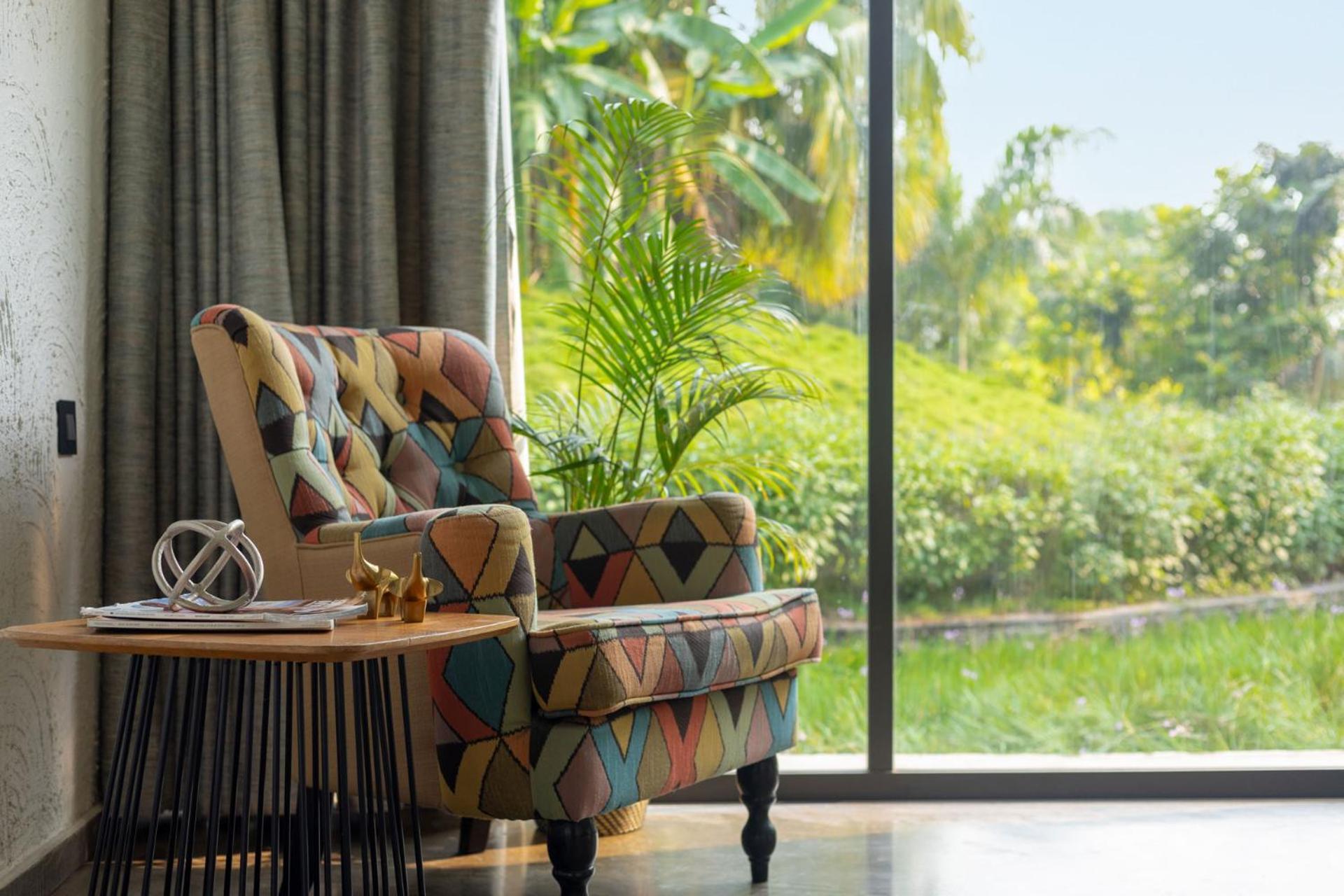 Open House By Stayvista - Nestled In Nature, Featuring A Swimming Pool & Expansive Lawn For A Serene Retreat Shikrapur Ngoại thất bức ảnh
