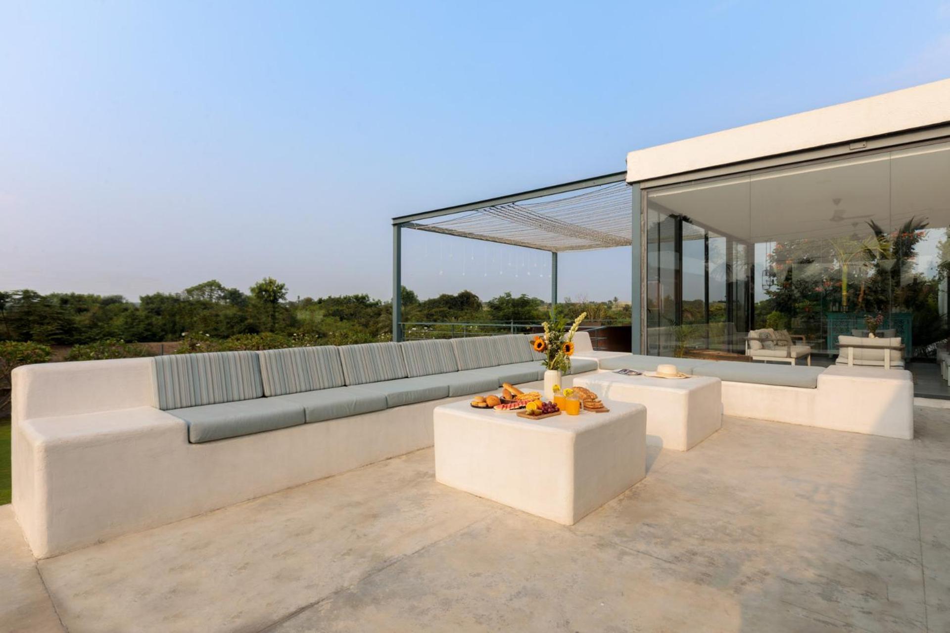 Open House By Stayvista - Nestled In Nature, Featuring A Swimming Pool & Expansive Lawn For A Serene Retreat Shikrapur Ngoại thất bức ảnh